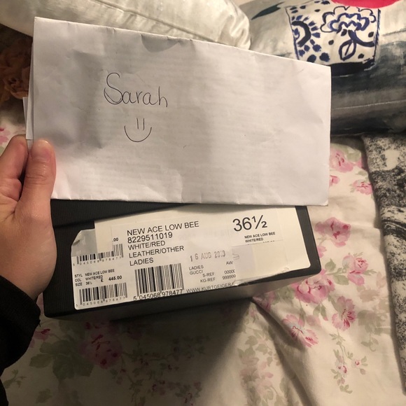 Brand new Gucci Bee Sneakers - Picture 8 of 8